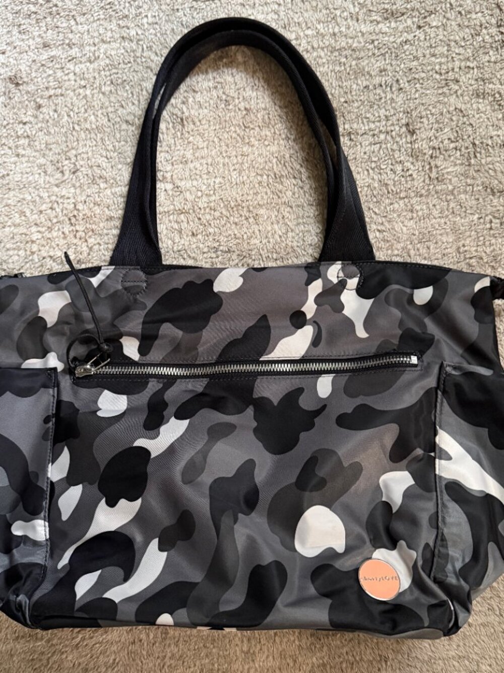 shortyLOVE Tilie Medium Tote Black Camo